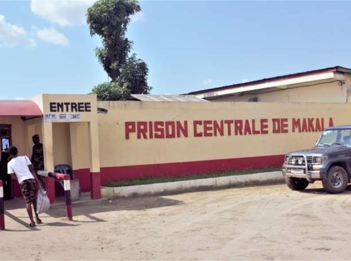 Surpeuplement, Malnutrition et manque de soins médicaux adéquats, RDC : Stanys Bujakera dénonce les mauvaises conditions d’incarcération à la Prison Centrale de Makala